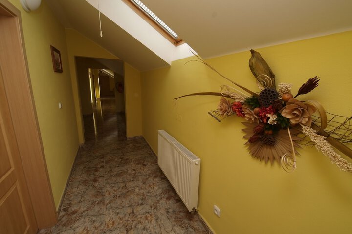 Ballroom/Hall 39 of 42