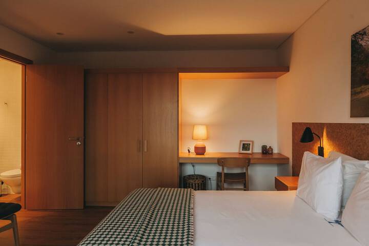 Room 57 of 181