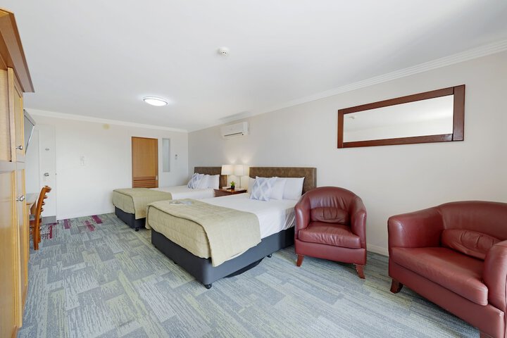 Room 31 of 84
