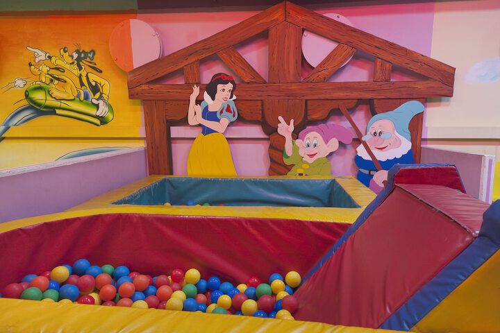 Children's play area - indoor
