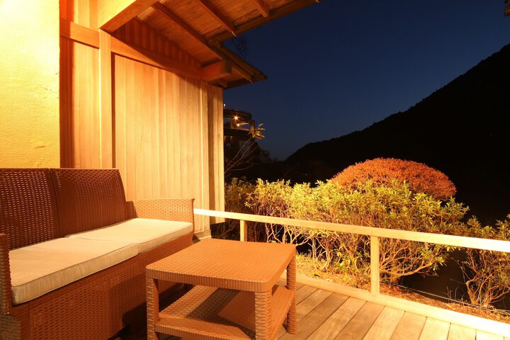 Terrace/Patio 19 of 66