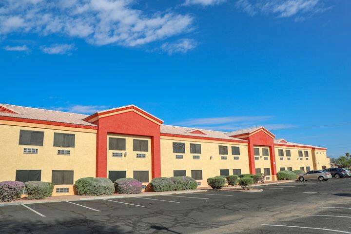 Property Grounds 26 of 32