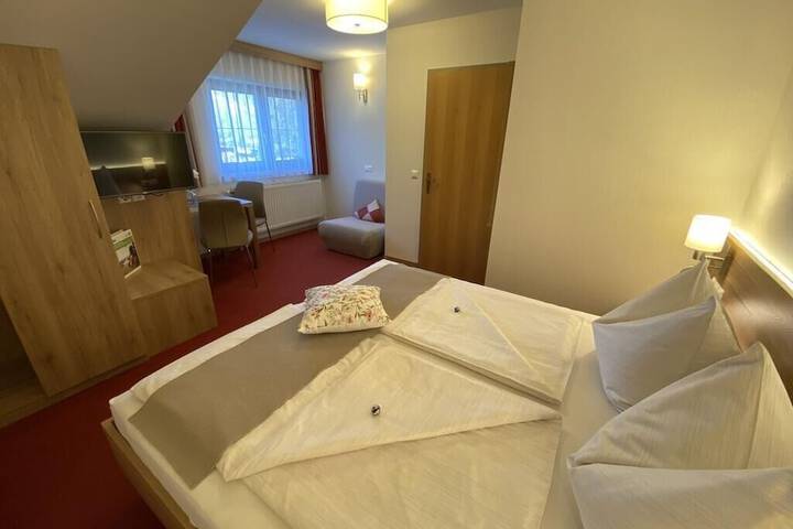 Room 10 of 44