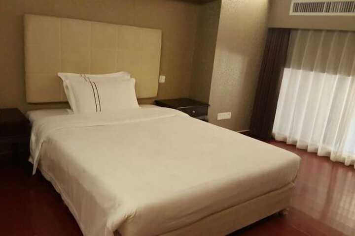 Room 20 of 72