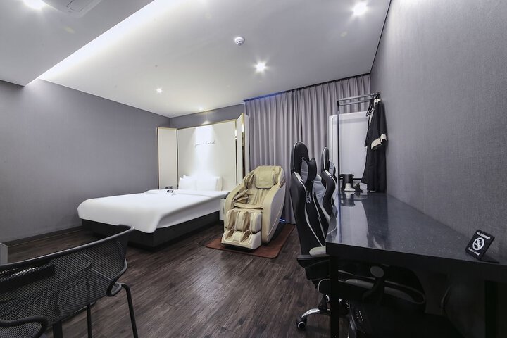 Room 48 of 117