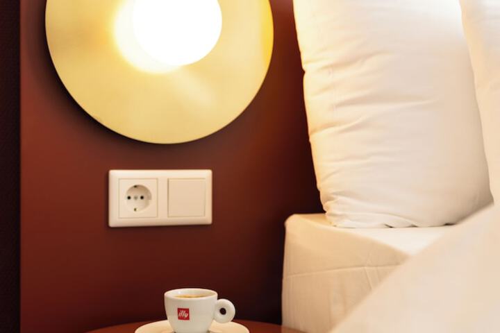 Room 18 of 45