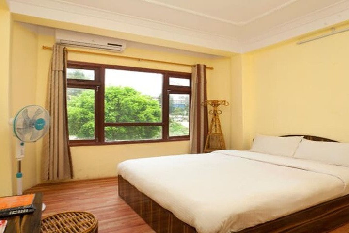 Room 3 of 11