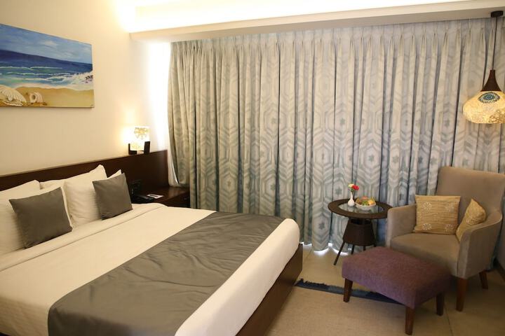 Room 15 of 40