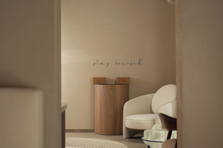 Room 17 of 85