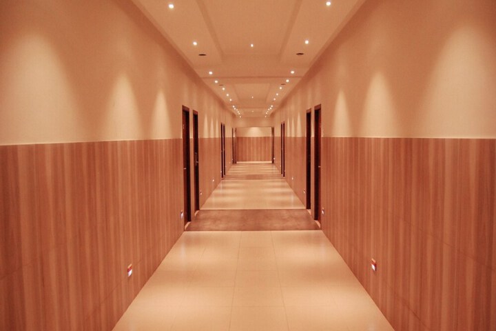 Ballroom/Hall 11 of 13