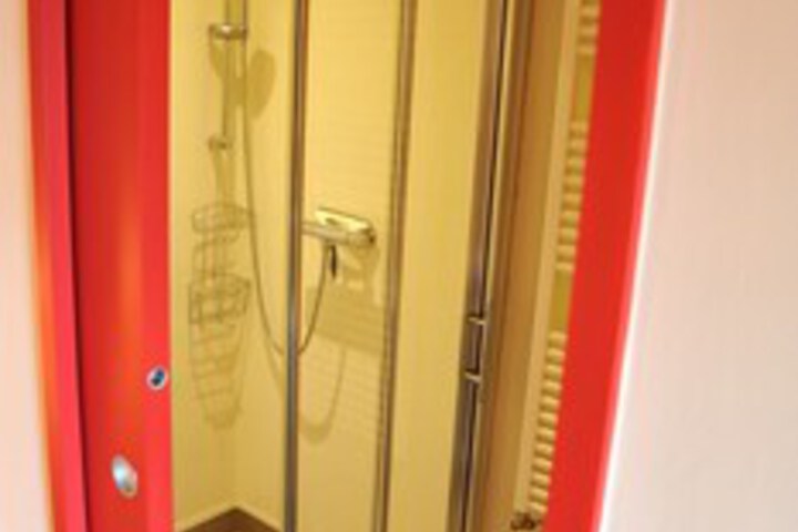 Room 2 of 13