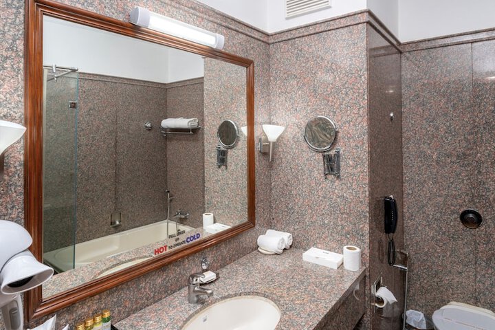 Clean Restrooms