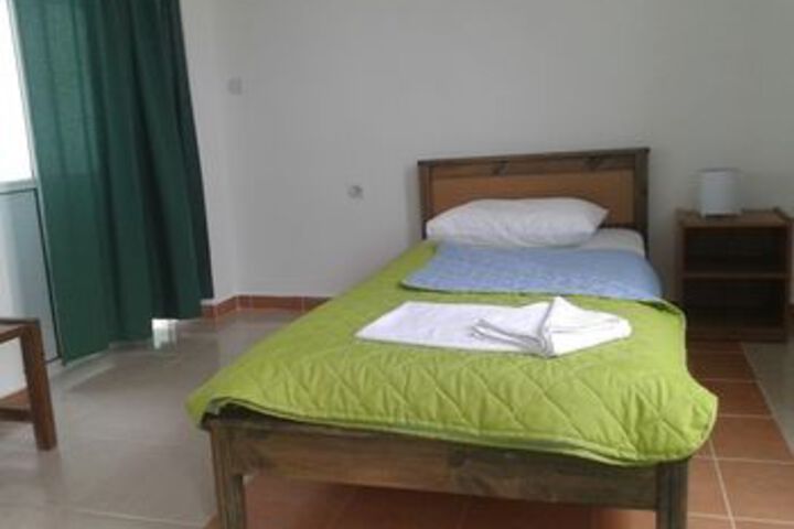 Room 15 of 26