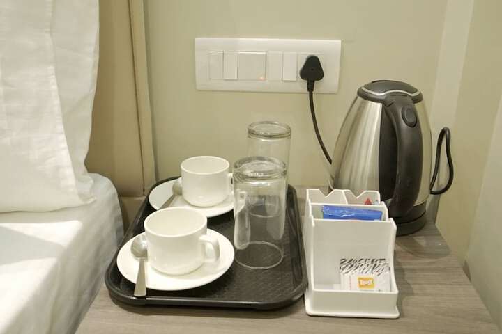 Room 8 of 18