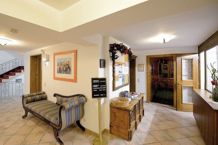 Hotel 2 of 34