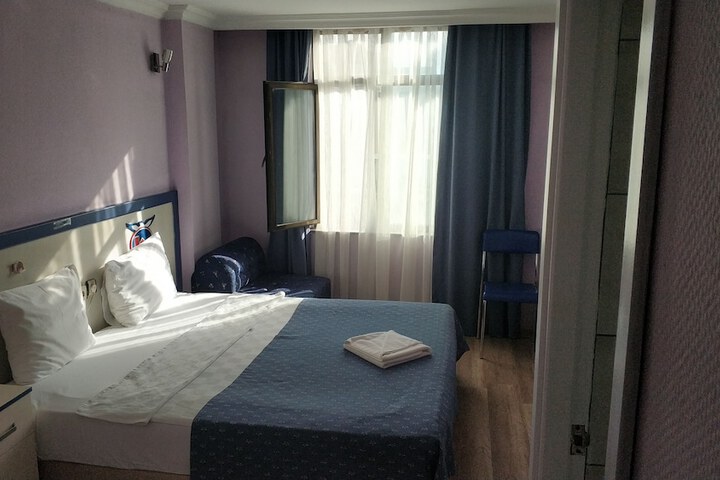 Room 20 of 39