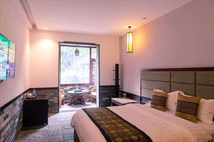 Room 21 of 82