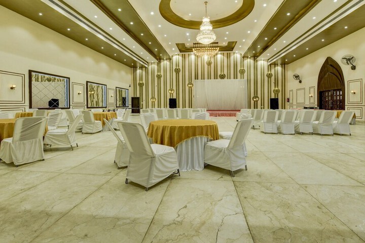 Ballroom/Hall 47 of 53