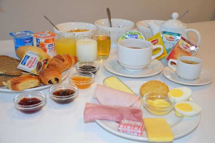 Breakfast/Coffee Service 16 of 20