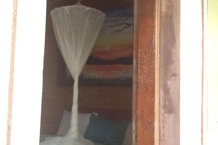 Room 3 of 20