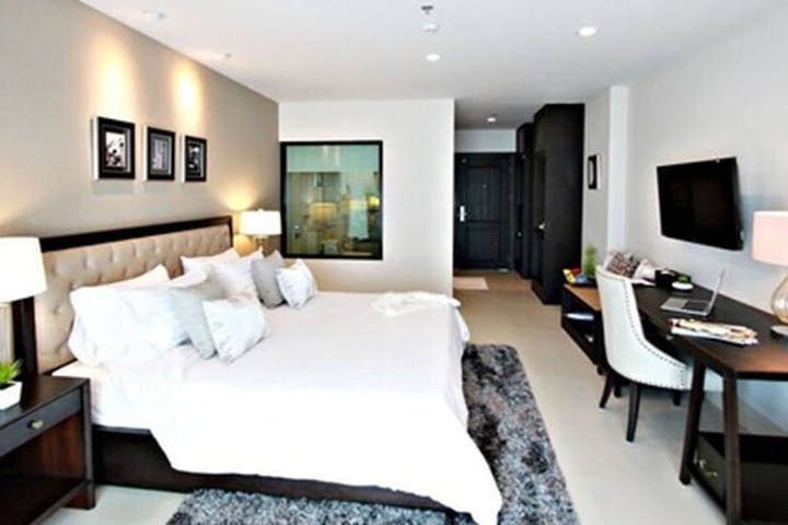 Room 14 of 49
