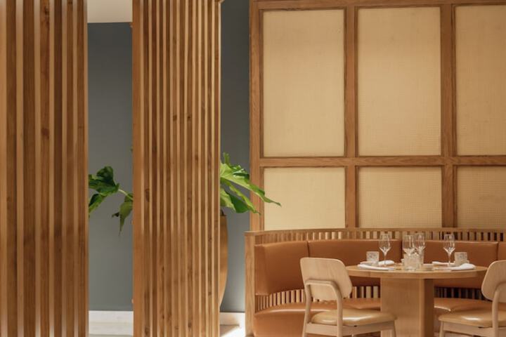 Dining 104 of 167