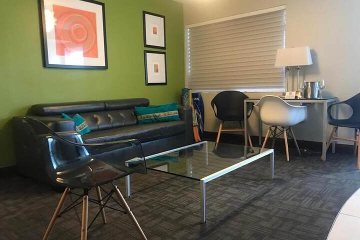Room 21 of 36