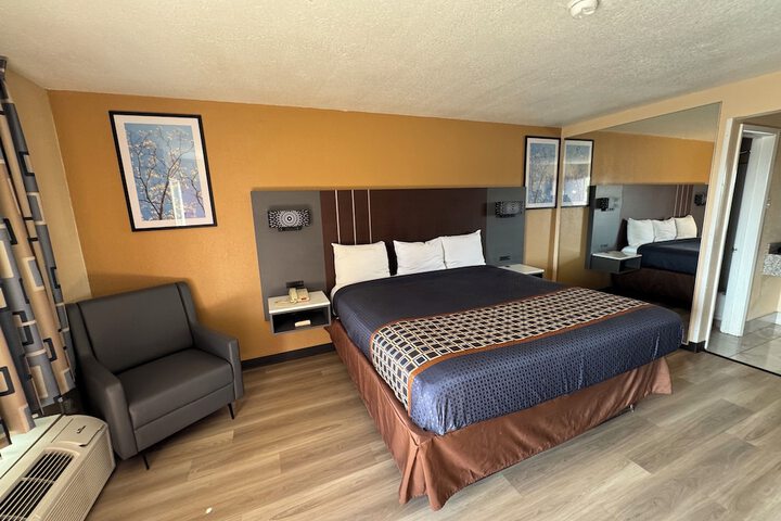 Room 19 of 58