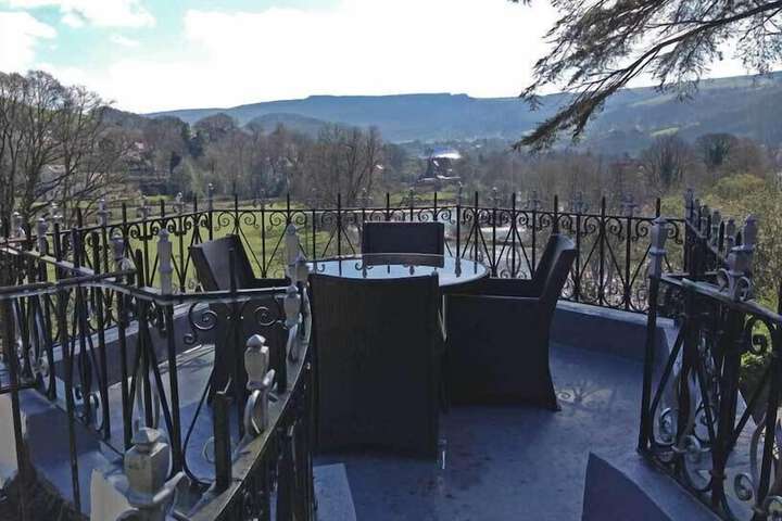 Terrace/Patio 23 of 24
