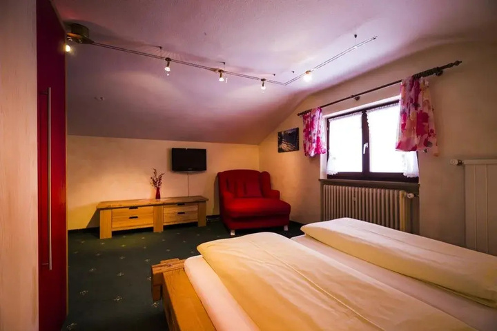 Room 14 of 41
