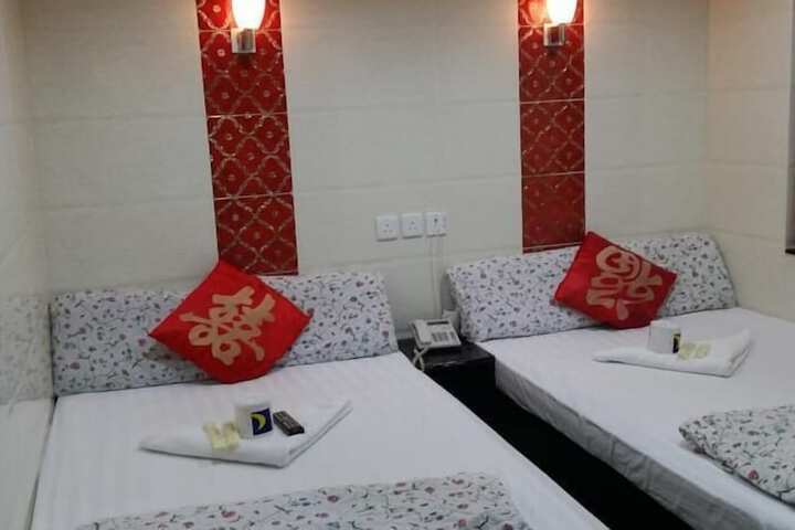 Room 17 of 58