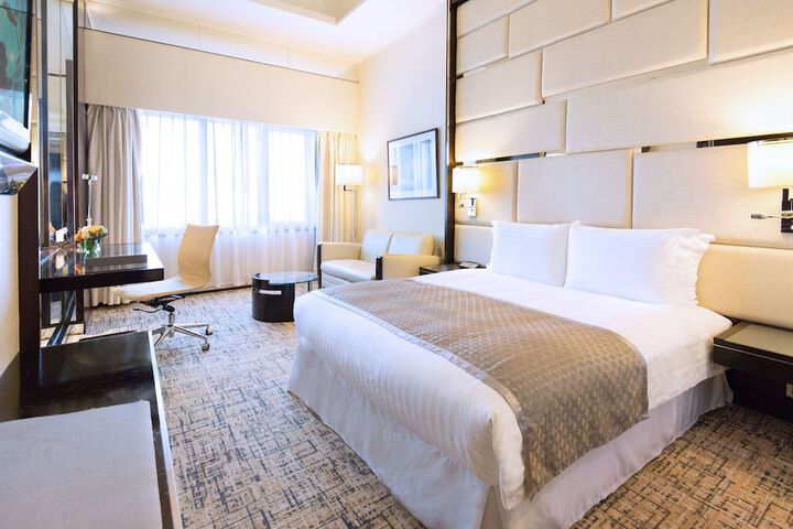 Room 27 of 112