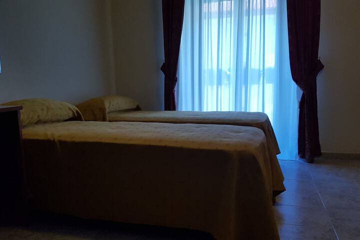 Room 12 of 53
