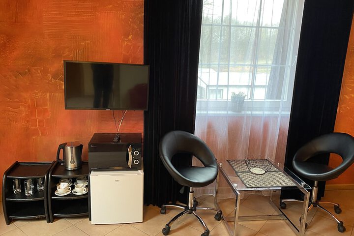Room 9 of 39