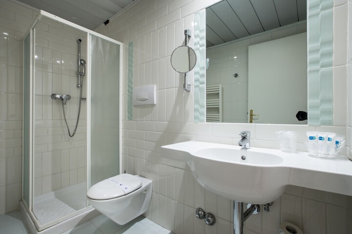 Clean Restrooms