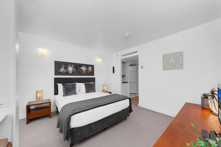 Room 3 of 15