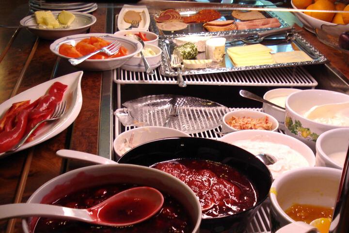Breakfast area
