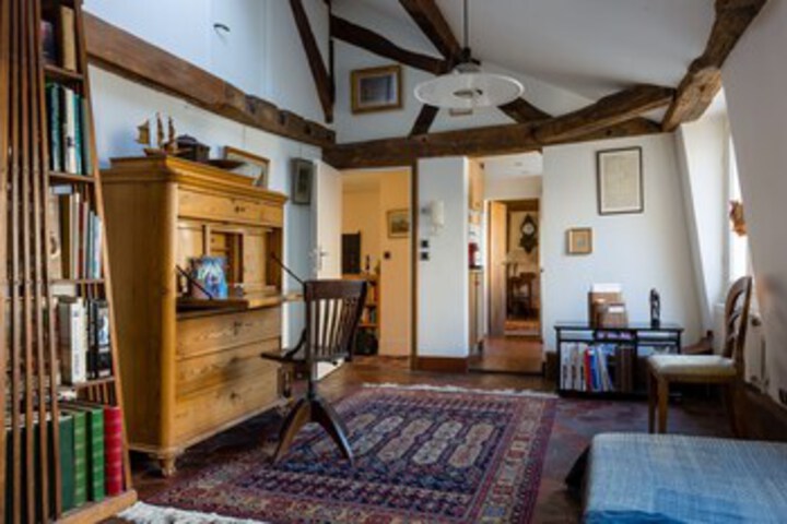 Room 14 of 27