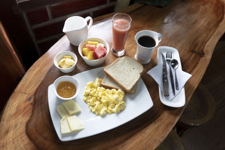 Breakfast/Coffee Service 99 of 160