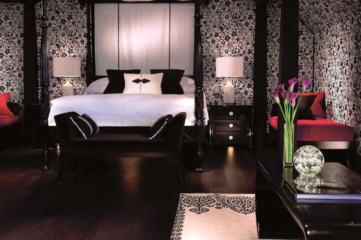 Room 40 of 200