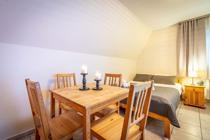 Room 35 of 180