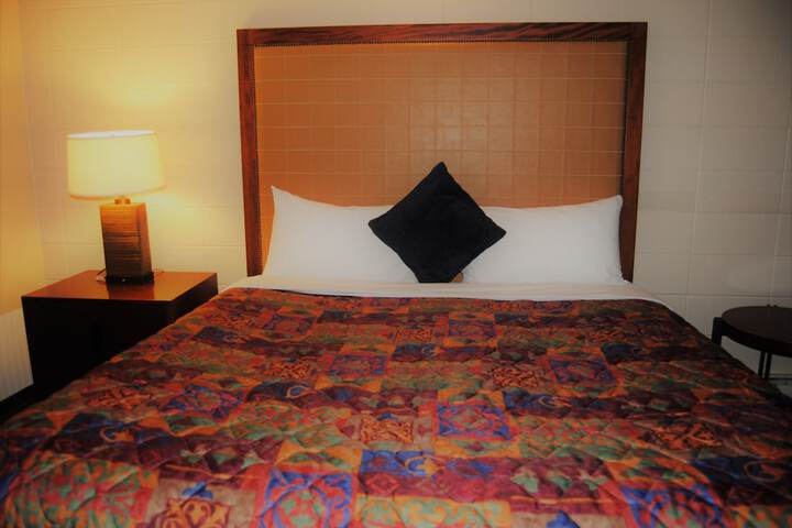 Room 2 of 20