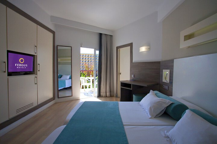 Room 6 of 27