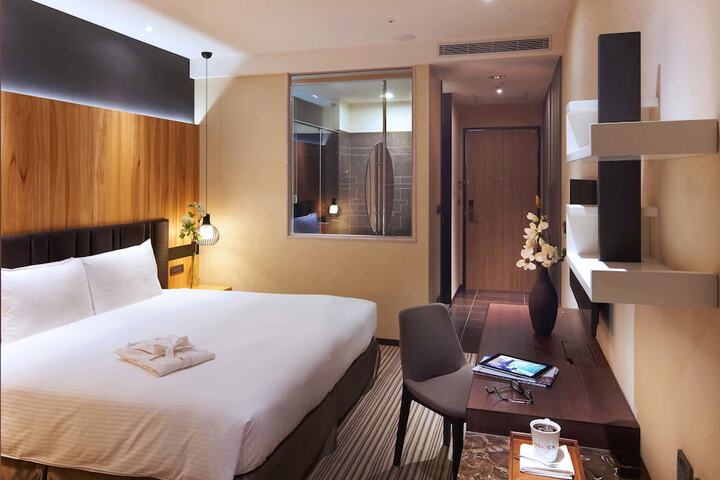 Room 20 of 50
