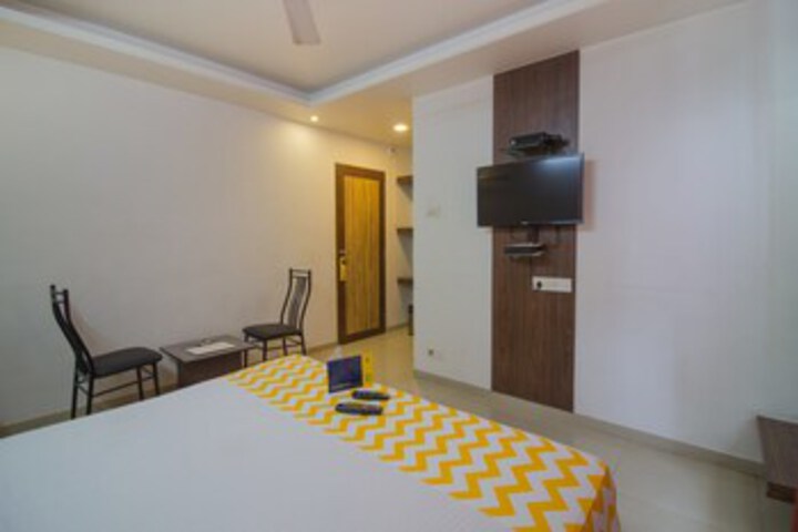 Room 6 of 23