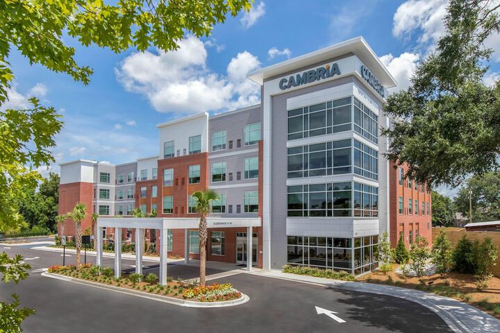 Exterior of Cambria Hotel Mount Pleasant – Charleston