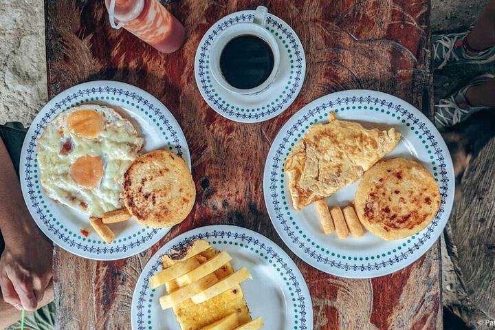 Breakfast/Coffee Service 16 of 23