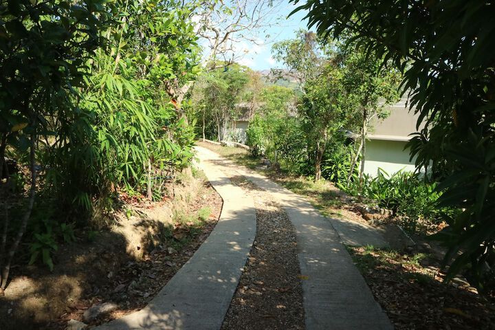 Property Grounds 32 of 47