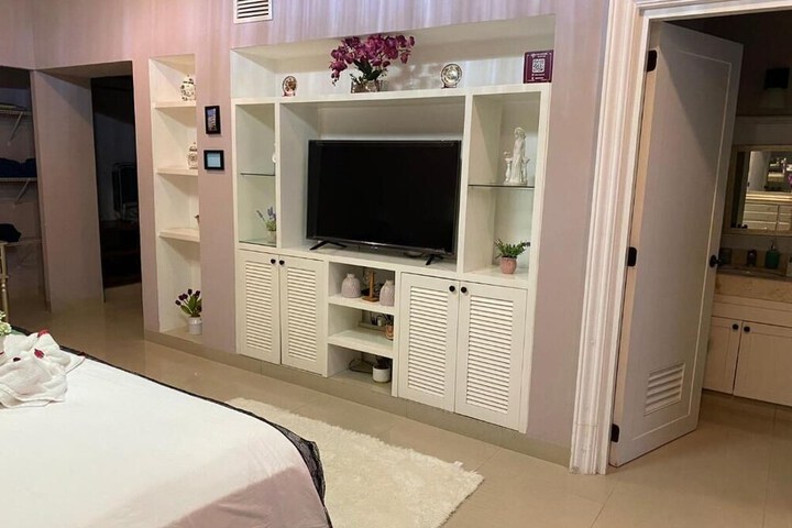 Room 54 of 117