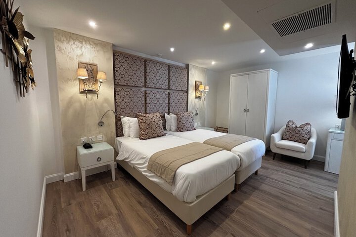 Room 35 of 155